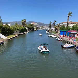 Charmante Maison Coeur De 650m Plage , Ampuriabrava España